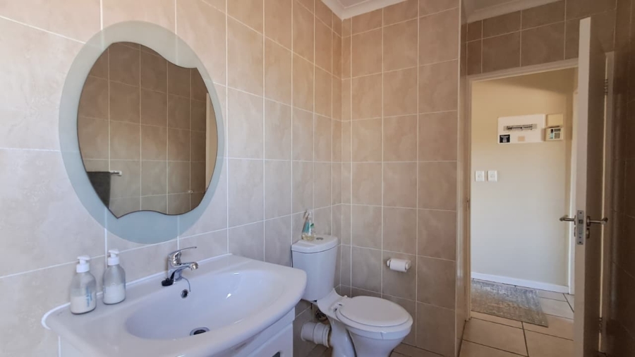 To Let 2 Bedroom Property for Rent in Century City Western Cape